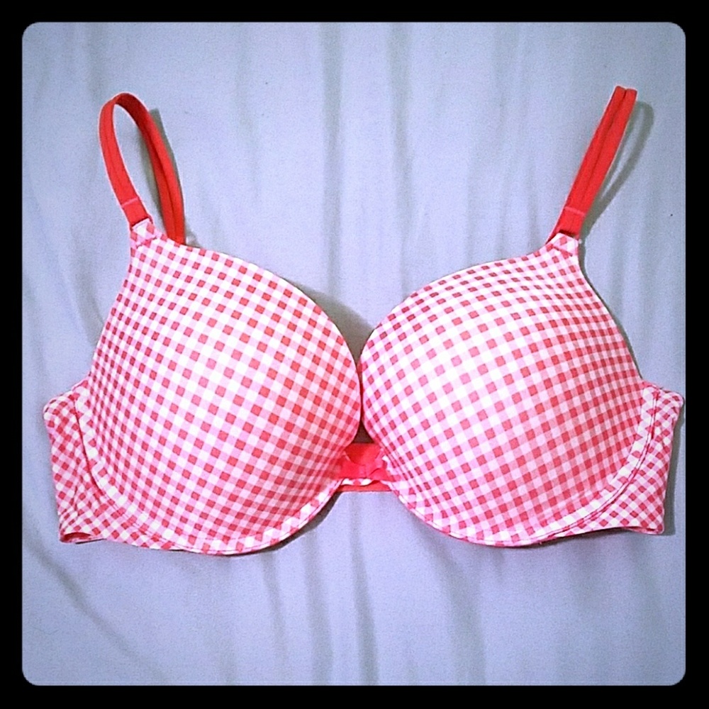 VS pushup bra